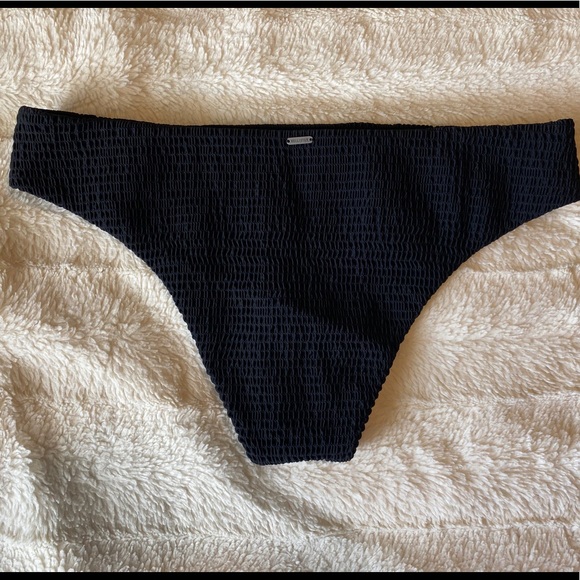 π©΅BNWT Hollister Cheeky Bathing Suit Bottoms. β¨3 FOR $20β¨ - Picture 2 of 3